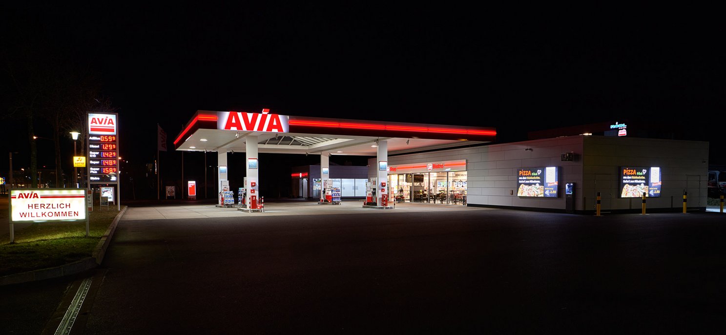 Tankstelle_Neumarkt_NuernbergerStrasse_abends_Avia_258_web.jpg